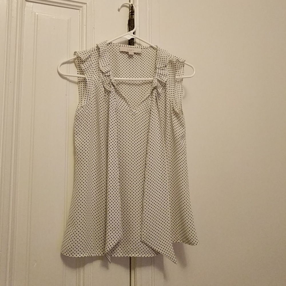 Adorable polka dot top