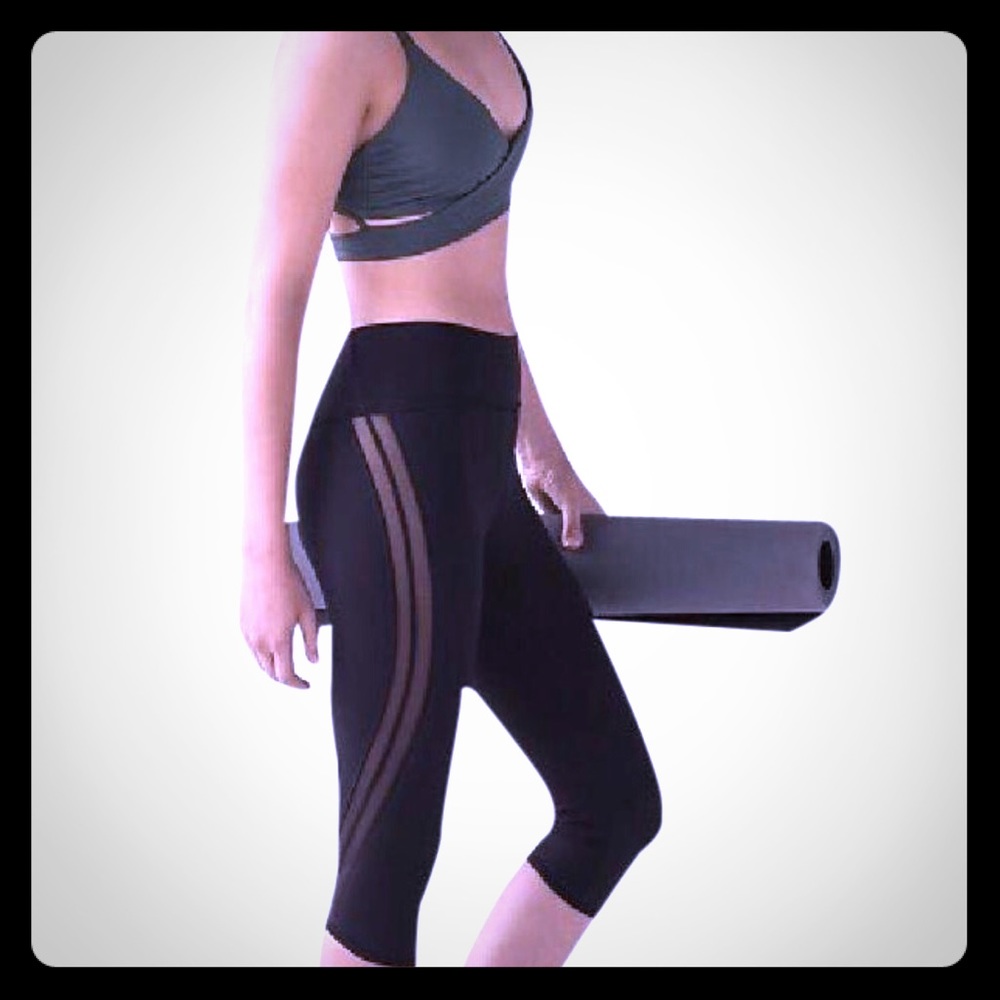 BNWT Lululemon Sun Setter Crop