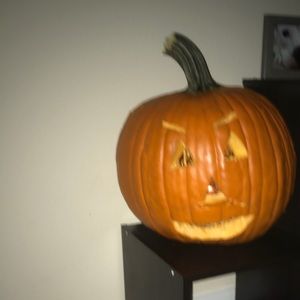 Meet your Posher, Lea