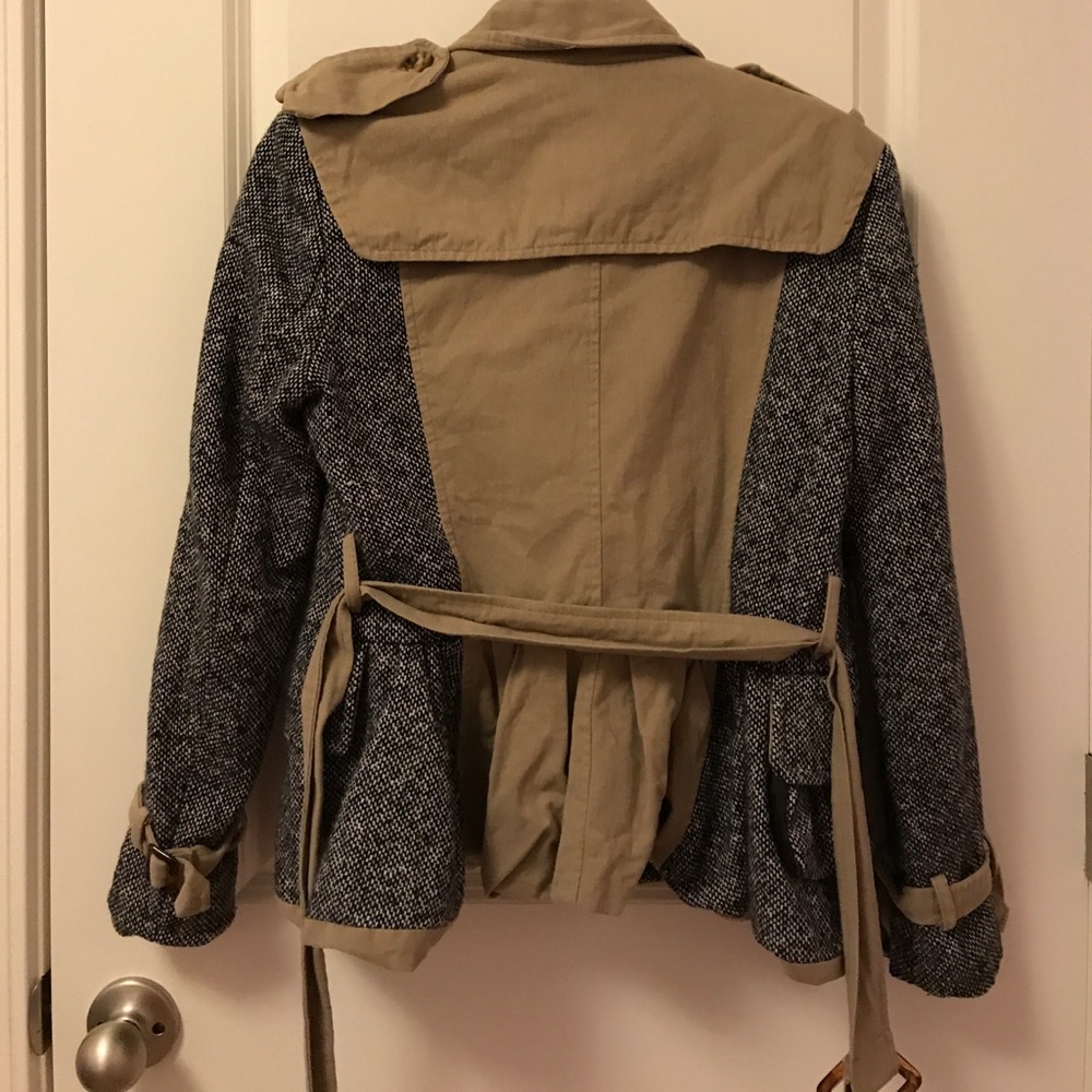 Perfect two tone fall jacket - Picture 3 of 3