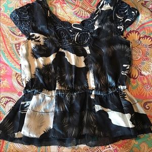 Leifsdottir 100% silk top. Excellent condition.