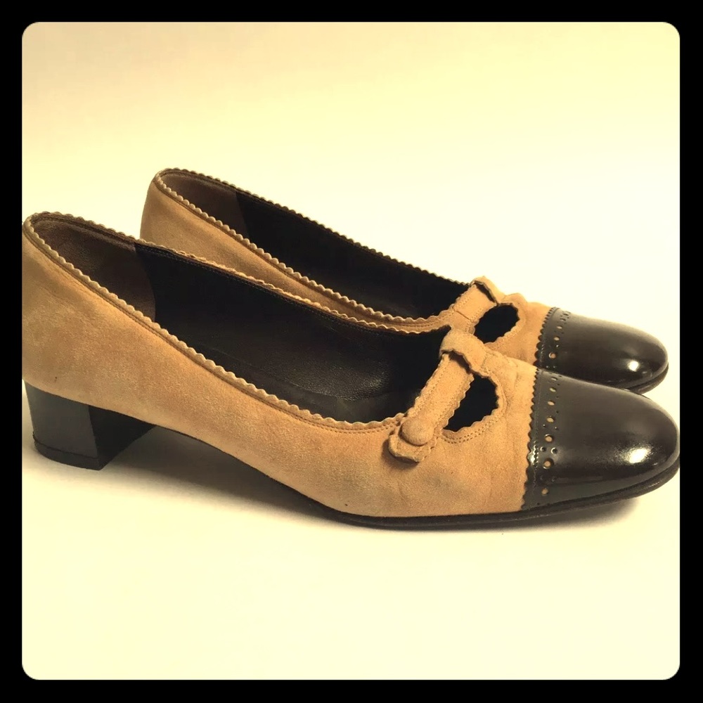 Salvatore Ferragamo Italy Tan Suede Pumps size6