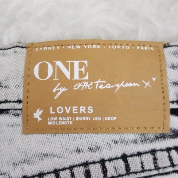 ⛔sold⛔One Teaspoon Denim Lovers Slouchy Shorts - Picture 7 of 8