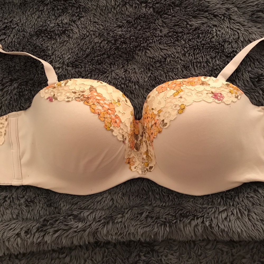 🦋Victoria’s Secret push up bra