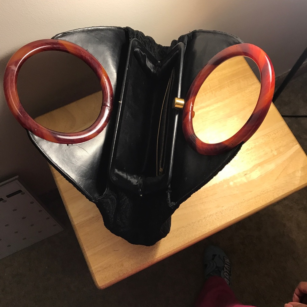 Purse - Picture 2 of 3