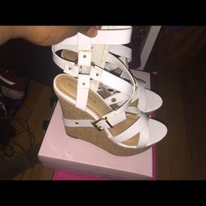 White wedges