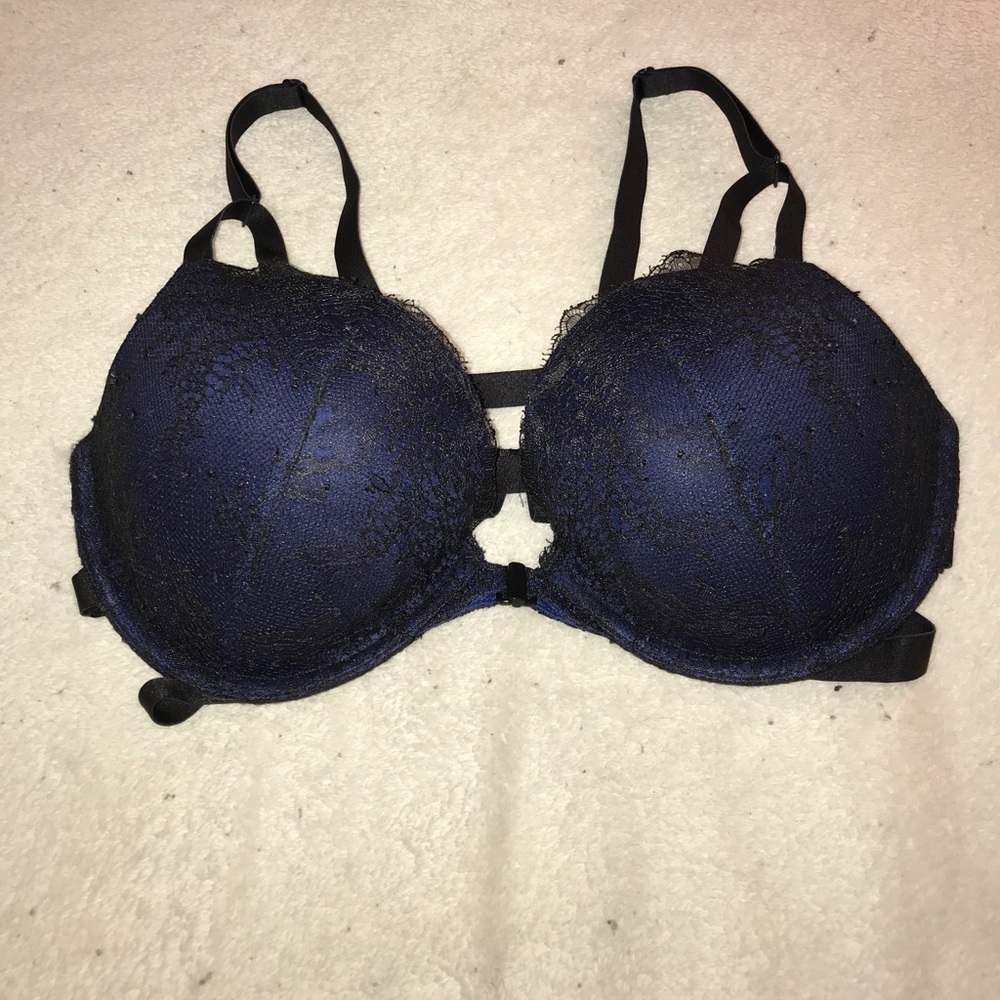 🍒Strappy Victoria’s Secret bra (32DD)