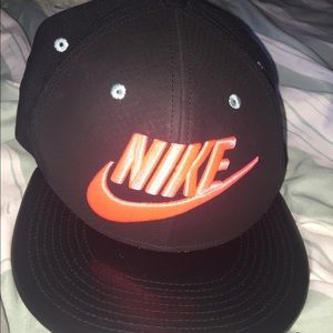 2 FOR ONE SALE!! Nike Snap back and Jordan beanie