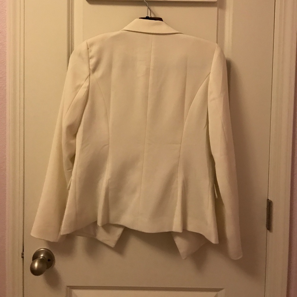 White blazer - Picture 2 of 2