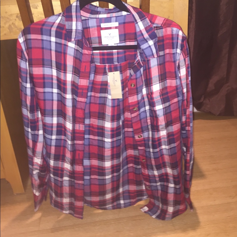 American eagle button up plaid shirt