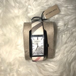 NEW Burberry watch