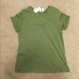 Army green short sleeved shirt