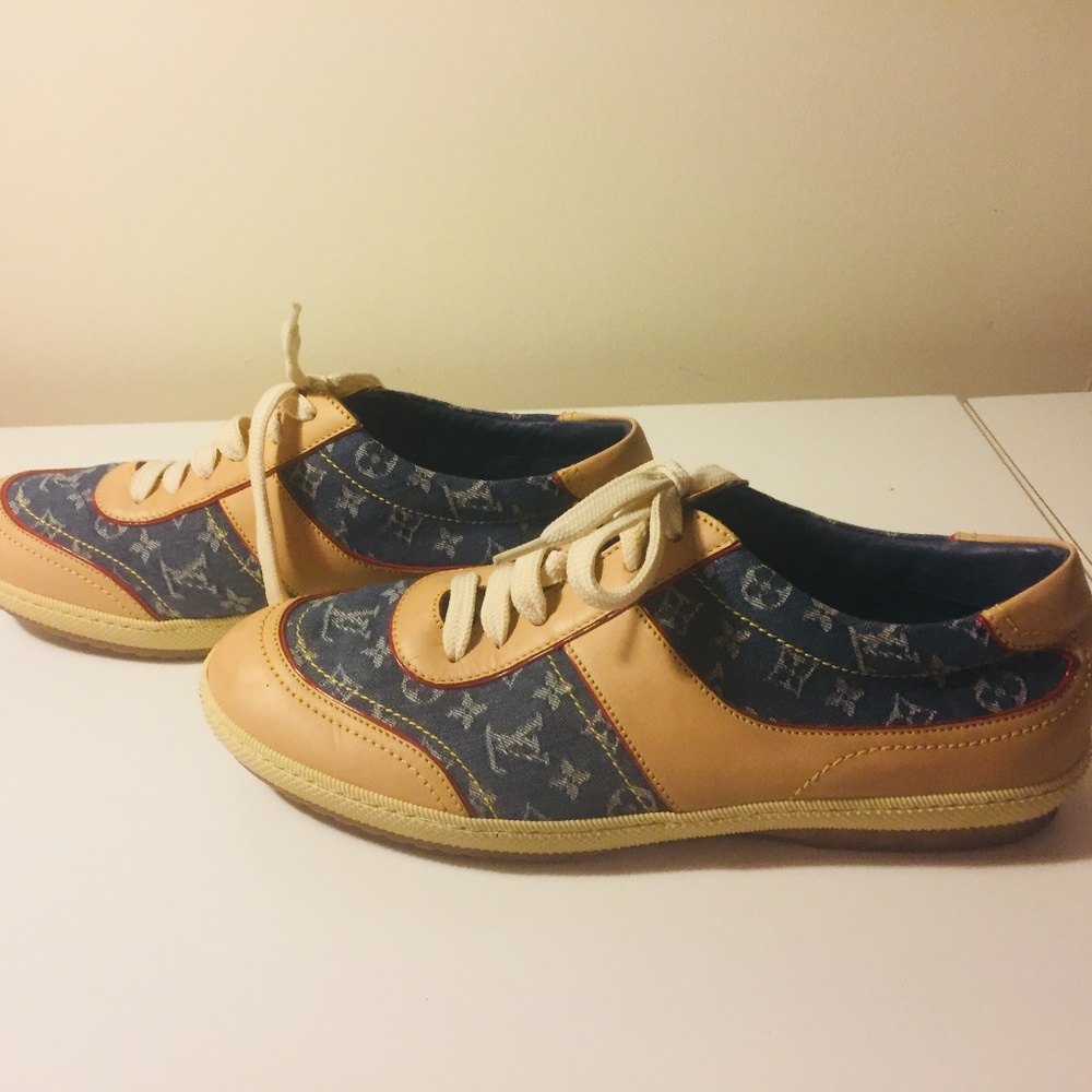 Louis Vuitton Denim Monogram Sneakers Barely worn - Picture 4 of 8