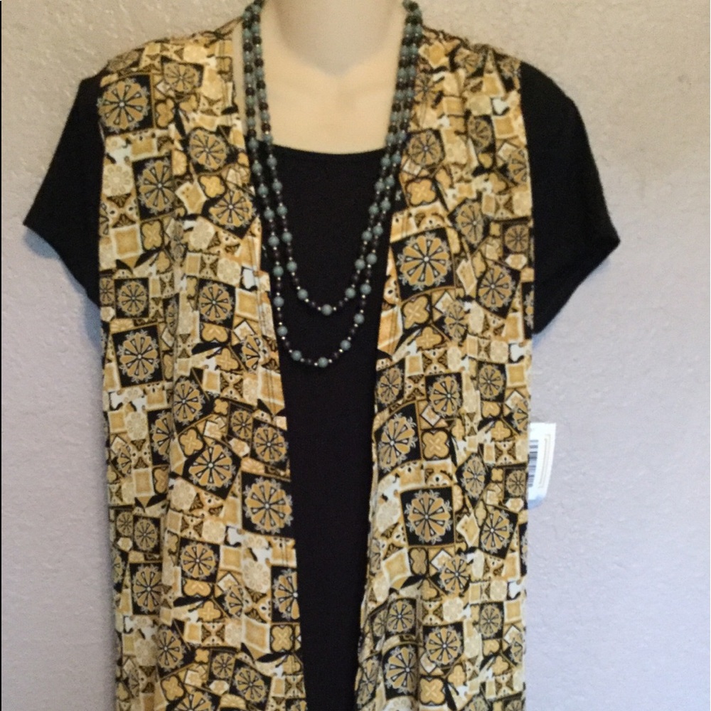 LuLaRoe Joy Vest Large NWT🍊