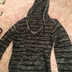 Black & white sweater