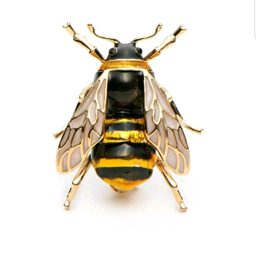 Meet your Posher, Bee