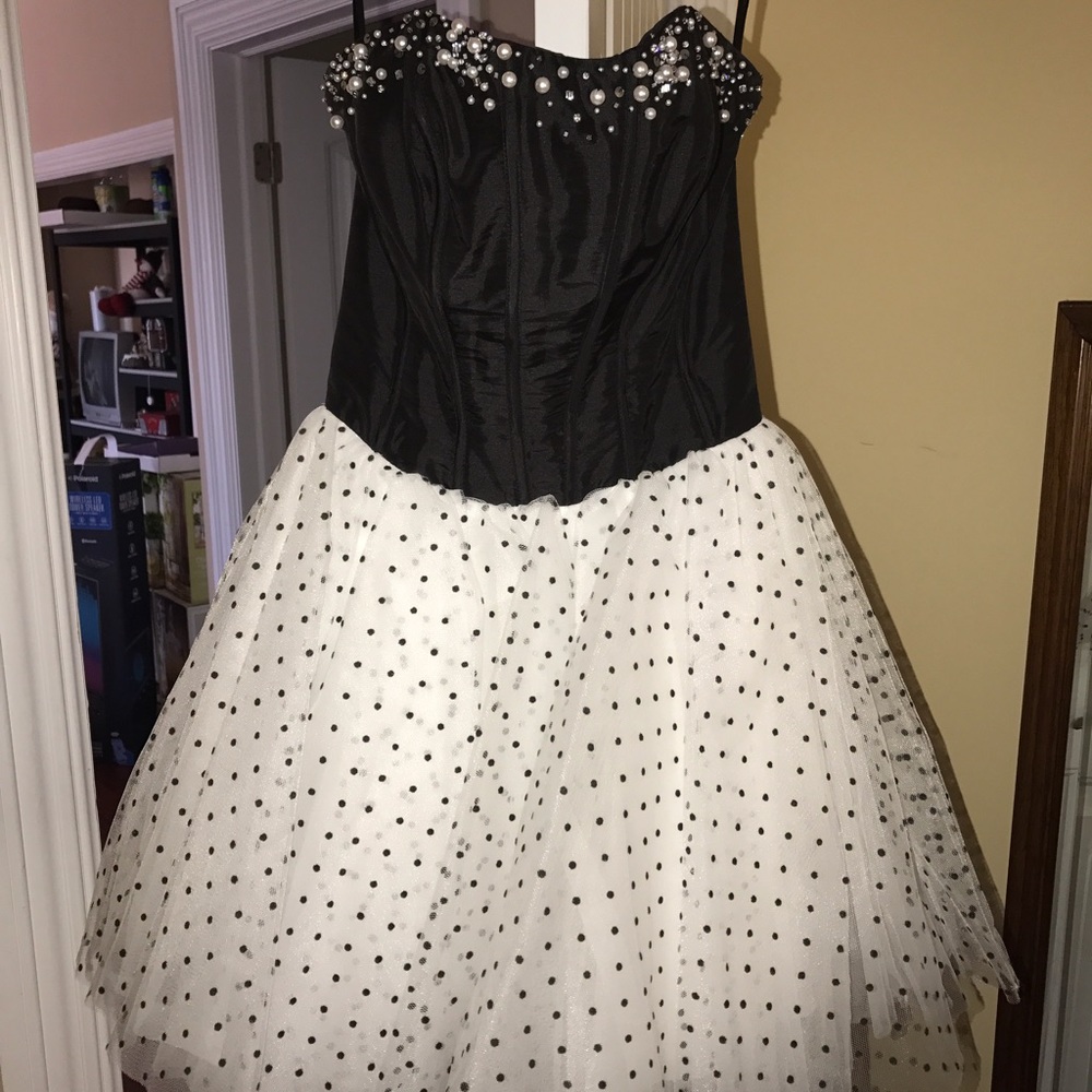 Strapless dress