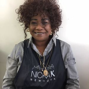 Meet your Posher, Denise