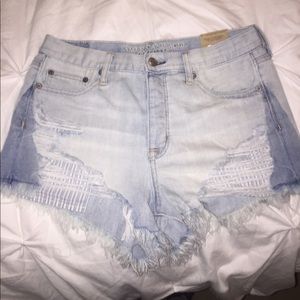 American eagle light wash shorts