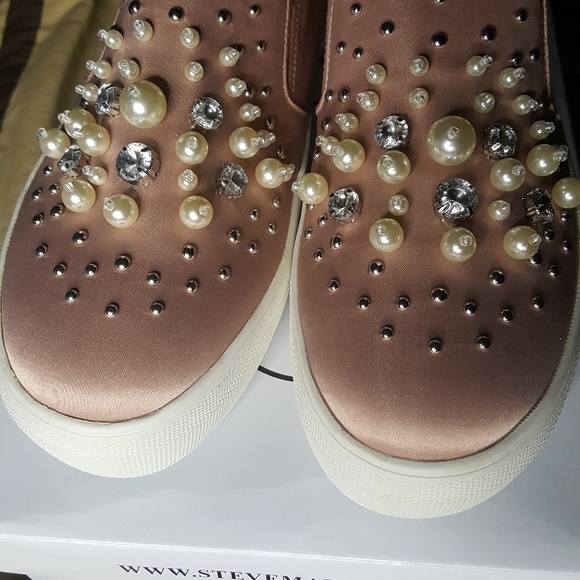 Steve Madden Blush Glamour Slide in Sneakers - Picture 7 of 8