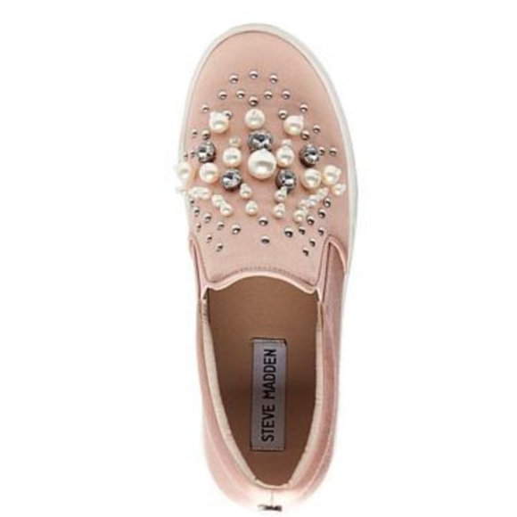 Steve Madden Blush Glamour Slide in Sneakers - Picture 8 of 8