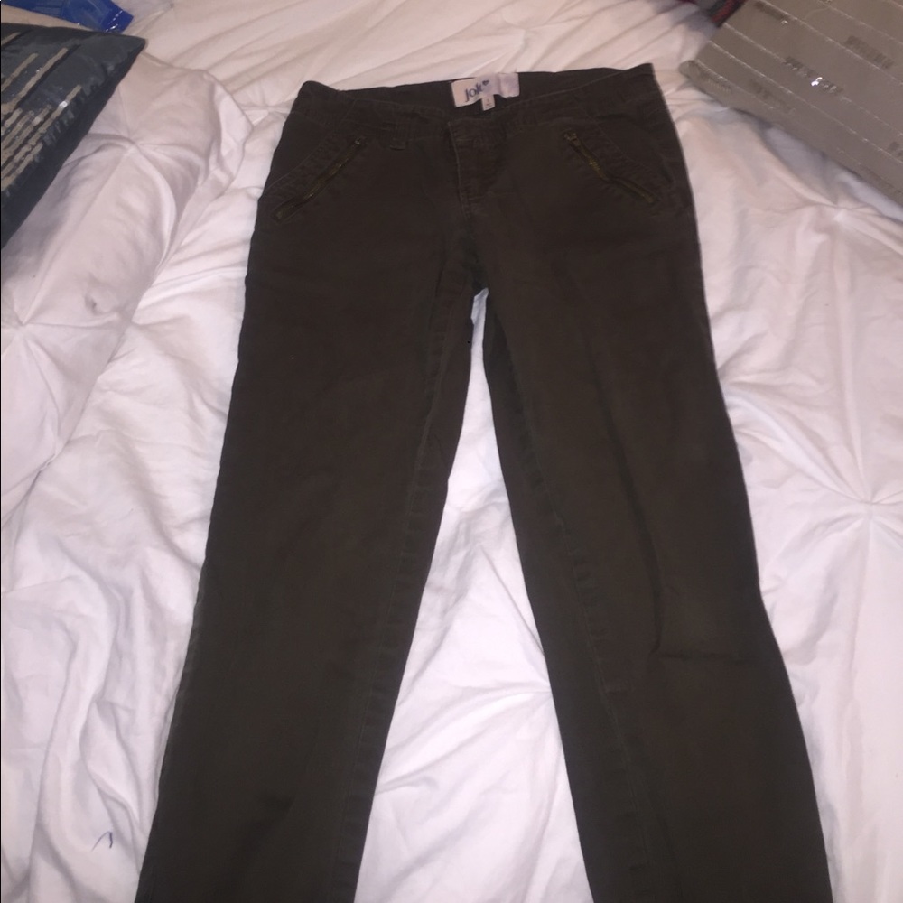 Green skinny jeans