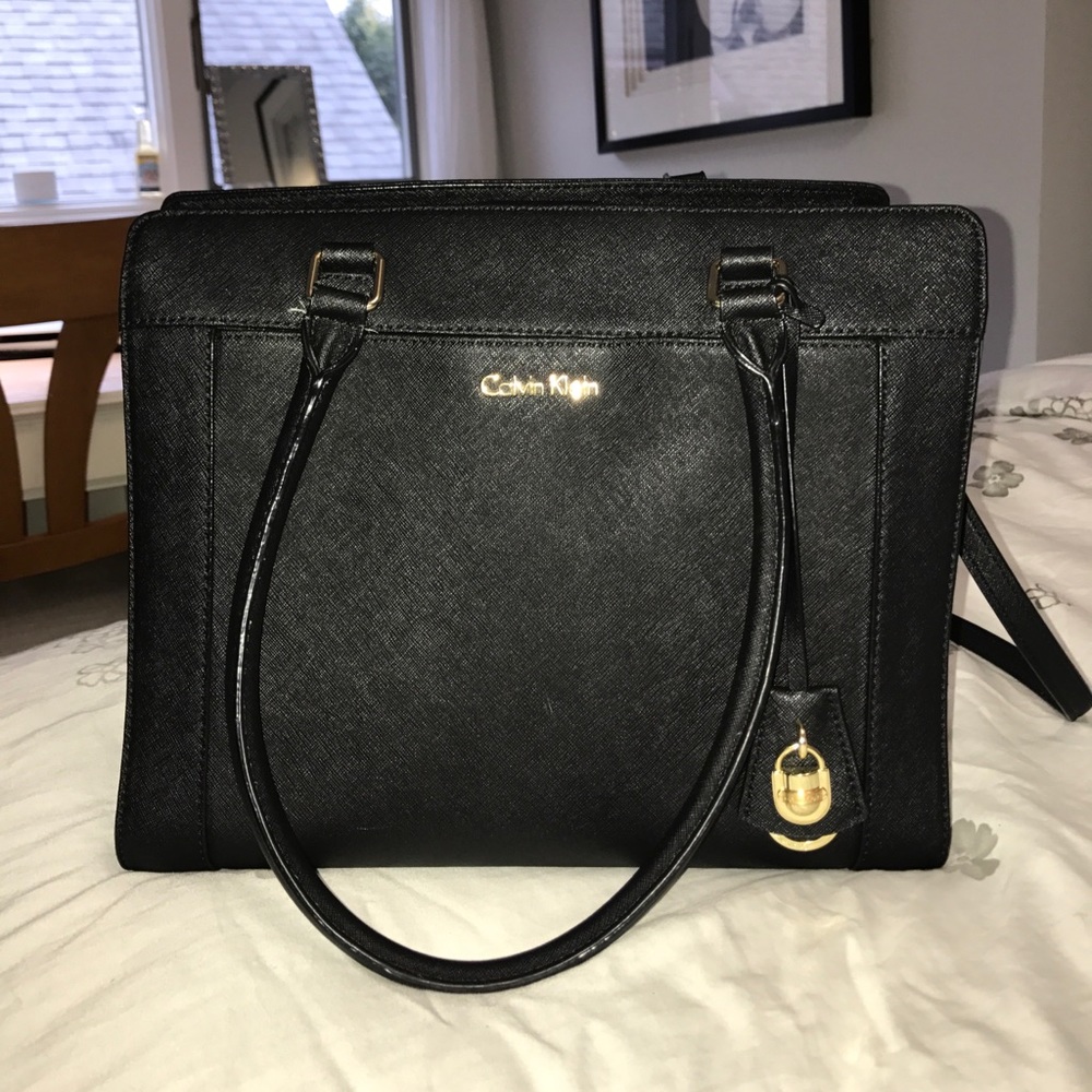 Calvin Klein shoulder/Cross body bag