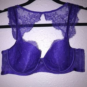 VS VICTORIA’S SECRET BRA