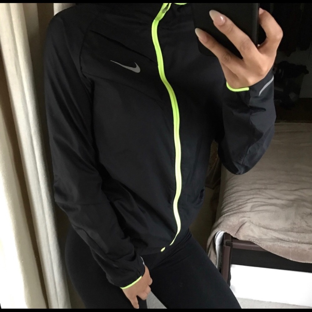 REPOSH lightweight Nike Windbreaker Jacket XS