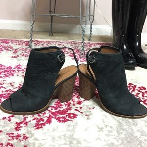 Black Lucky Brand open toed bootie