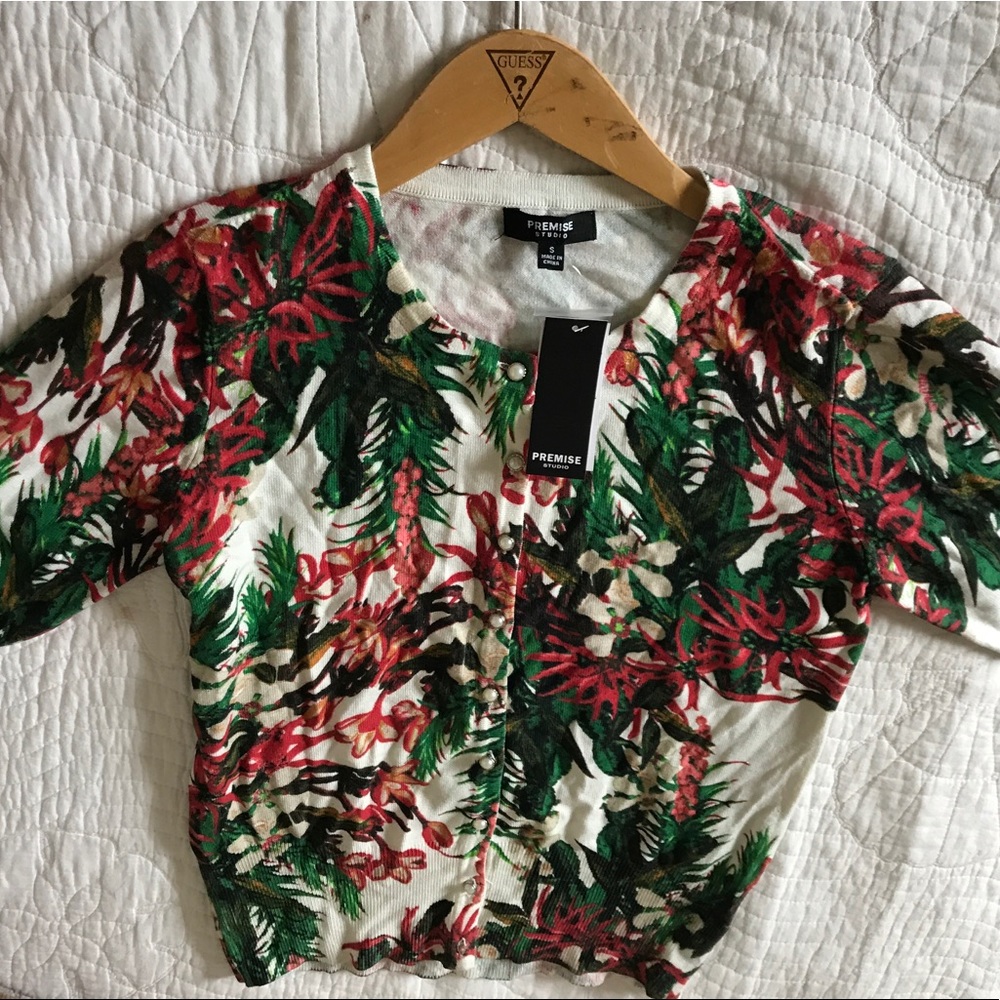 Premise Studio Floral Cardigan