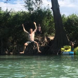 Meet your Posher, Curtis