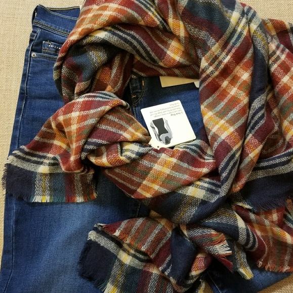 COLLECTION XVIII Plaid Blanket Wrap/Oversize scarf - Picture 5 of 6
