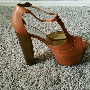 😍Jessica Simpson platform heels!😍