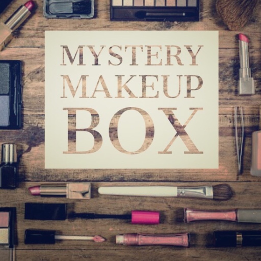 Will include 5 new makeup items!!!🙀💄😻💋