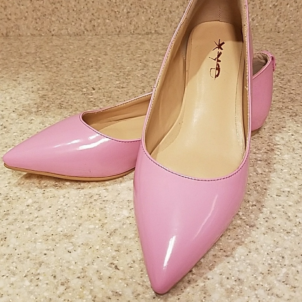 Pink flats