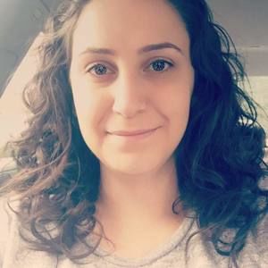 Meet your Posher, Manal