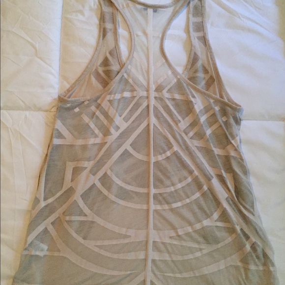 Express Aztec Tank - Picture 3 of 3