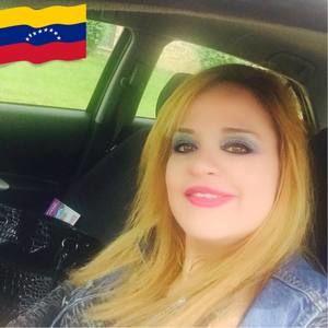 Meet your Posher, Daniella