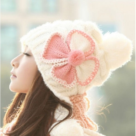 divas_shop Accessories - Winter knit hat in white and pink NWOT