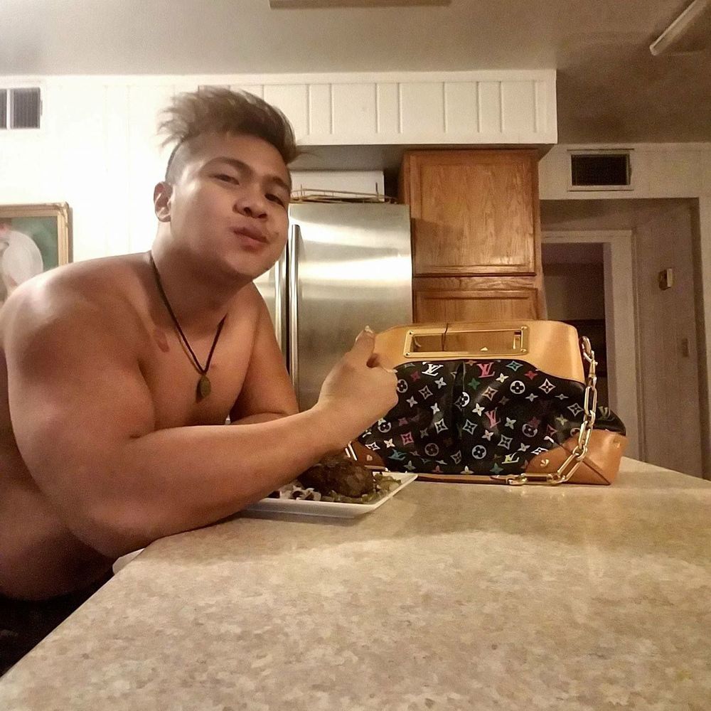 Meet your Posher, Lester