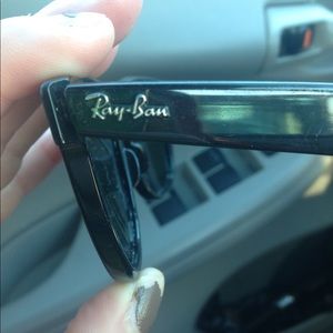 Wayfarer Raybans