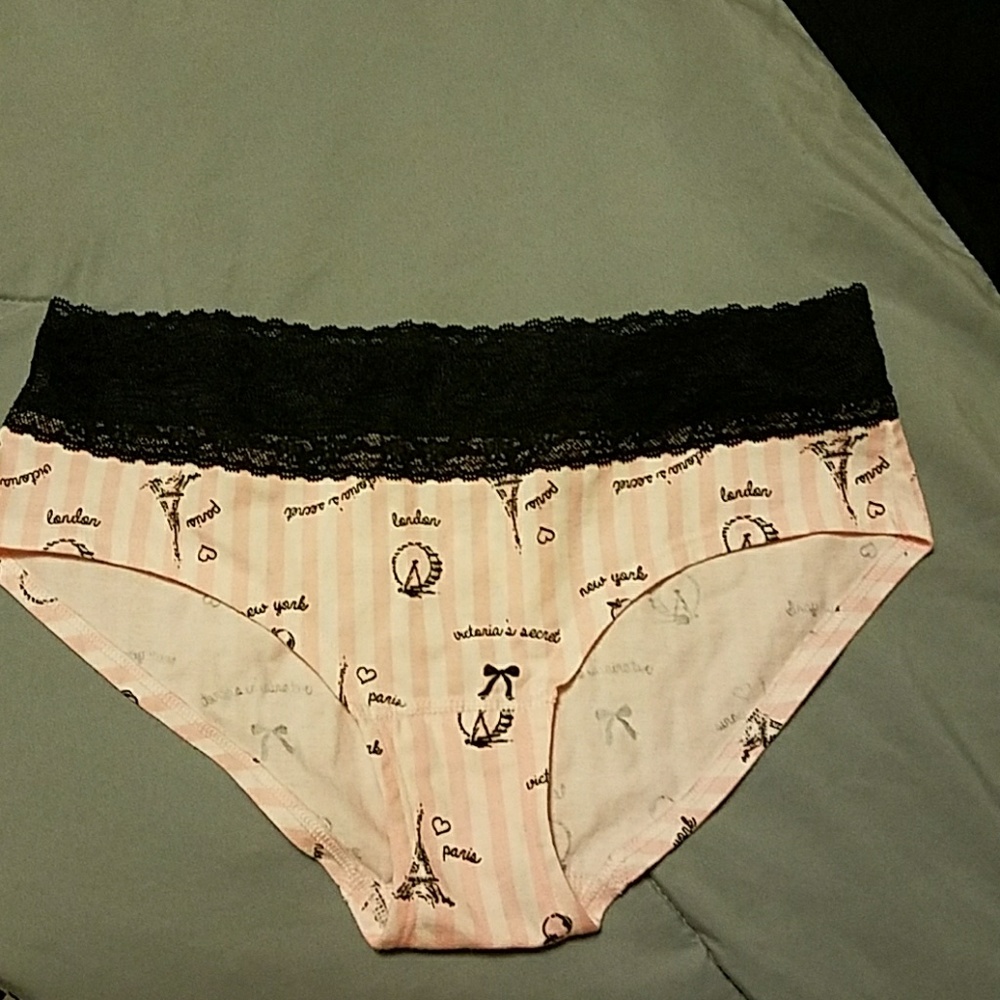 Victoria's Secret panties NWT free with bundle