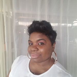 Meet your Posher, Danica