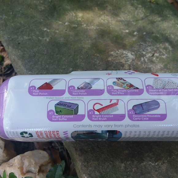 girls first nail kit - Picture 2 of 3