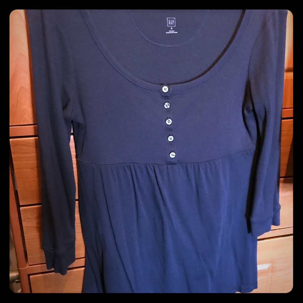 Navy Gap 3/4 length comfy tee