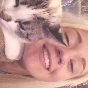 Meet your Posher, Anna