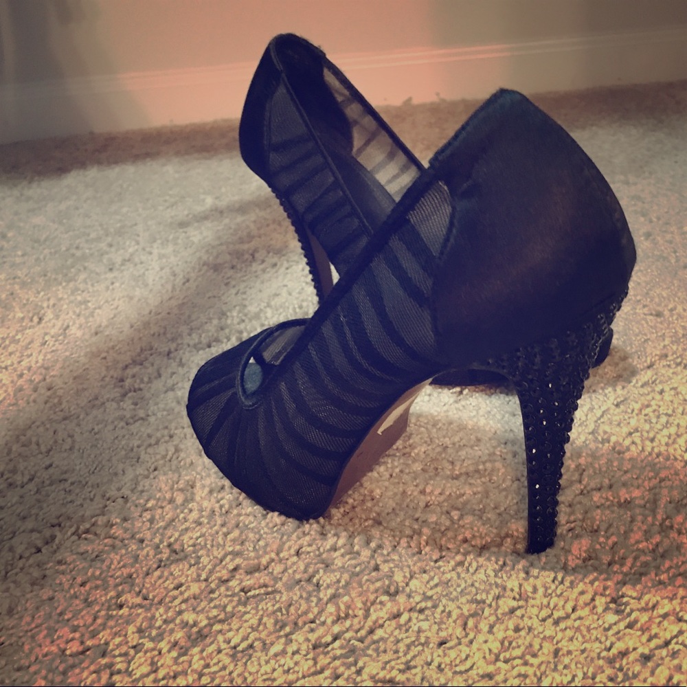 Pretty Black Shoes