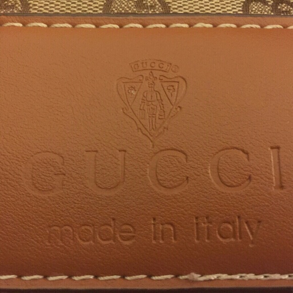 GUCCI HANDBAG WITH GUCCI SCARF - Picture 1 of 4