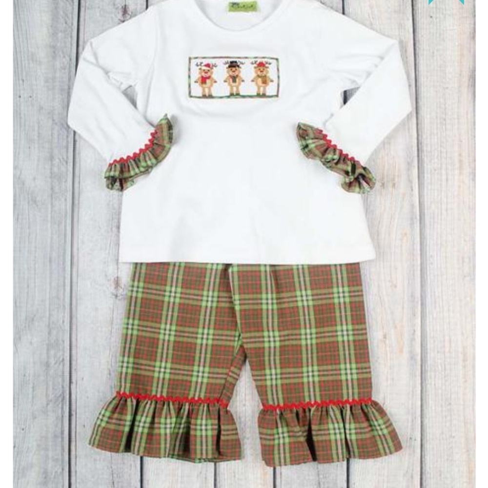 NWT reindeer plaid outfit